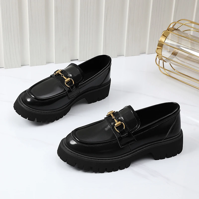 Women new fashion retro leather shoes loafers Female casual metal buckle thick bottom non-slip pumps
Women new fashion retro leather shoes loafers Female casual metal buckle thick bottom non-slip pumps