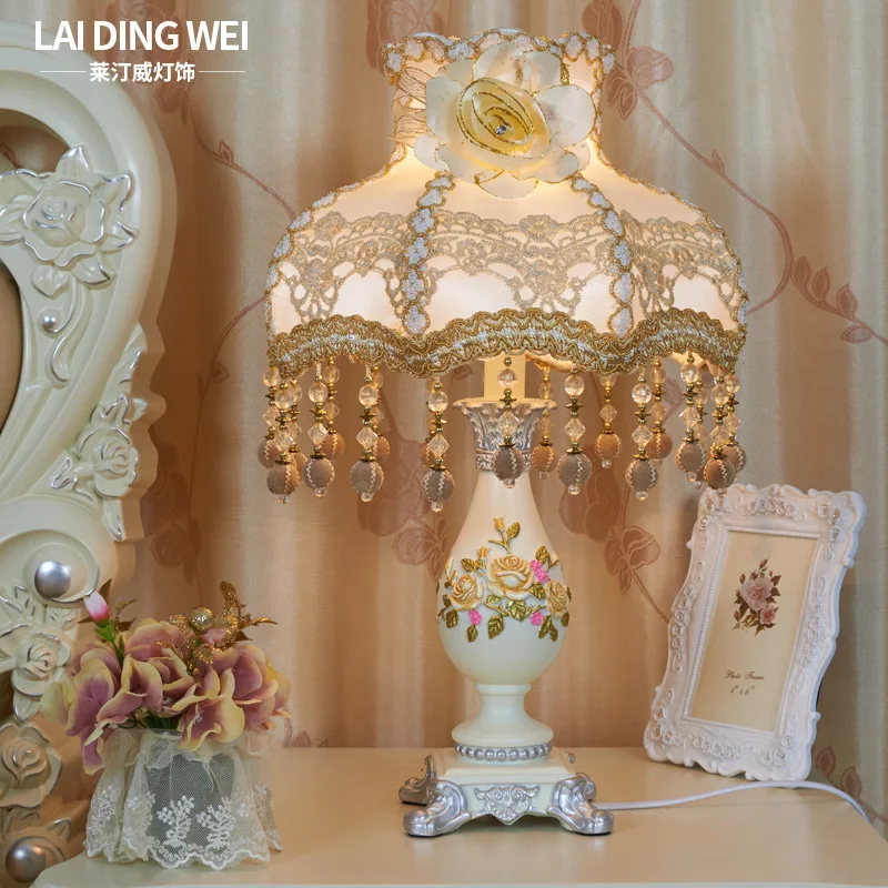 Crystal table lamps for living room Luxury Europe creative antigue LED bed lamp home deco wedding light for bedroom gifts
Crystal table lamps for living room Luxury Europe creative antigue LED bed lamp home deco wedding light for bedroom gifts