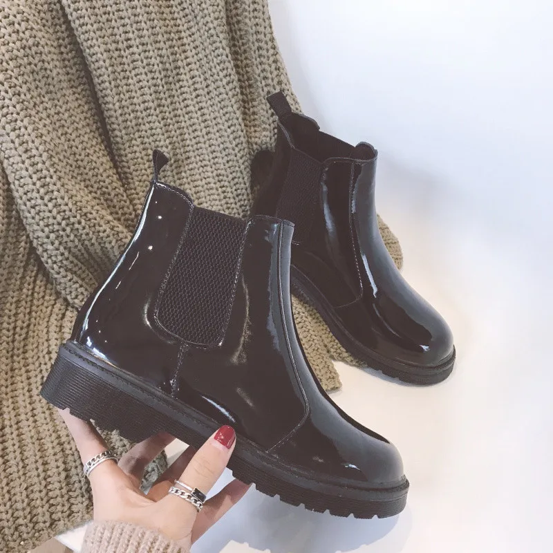 Flat Heel Women's Short Boot Lolita Boots Round Toe Shoes Chelsea Bootee Woman 2019 Luxury Designer Low Heels booties Booties
Flat Heel Women's Short Boot Lolita Boots Round Toe Shoes Chelsea Bootee Woman 2019 Luxury Designer Low Heels booties Booties