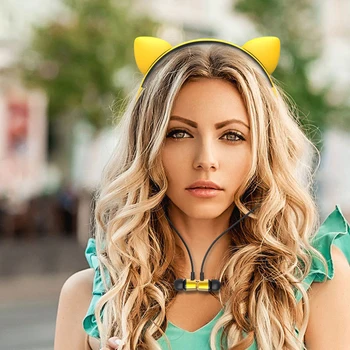 LED Light Cat Ear Wireless Headphone Bluetooth Earphones Stereo Surround Hifi Sound Quality Hanging Neck Luminous Headset
LED Light Cat Ear Wireless Headphone Bluetooth Earphones Stereo Surround Hifi Sound Quality Hanging Neck Luminous Headset