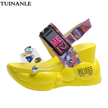 TUINANLE Platform Sandals Women 2020 Chunky Red High Heels White Summer Fashion Transparent Increase Wedge Rhinestone Sandals
TUINANLE Platform Sandals Women 2020 Chunky Red High Heels White Summer Fashion Transparent Increase Wedge Rhinestone Sandals