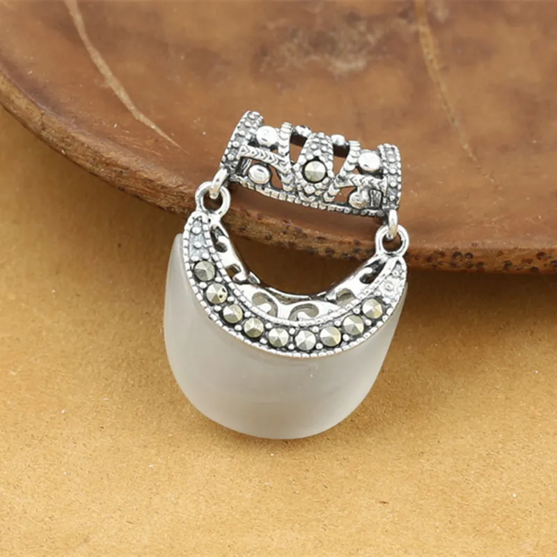 925 Sterling Silver Pendant Retro Thai Silver Fashion Necklace For Women Marcasite Inlay Opal Pendant Fine Jewelry
925 Sterling Silver Pendant Retro Thai Silver Fashion Necklace For Women Marcasite Inlay Opal Pendant Fine Jewelry