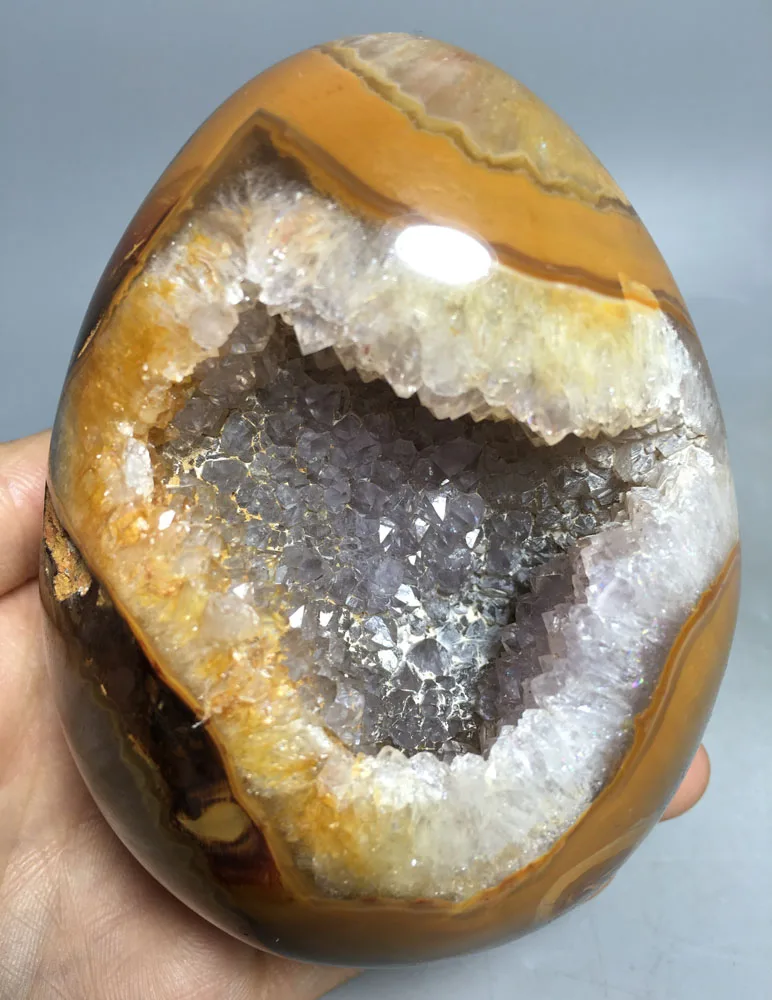 682g High quality Natural crystal healing Home decoration polishing beautiful agate geode egg
682g High quality Natural crystal healing Home decoration polishing beautiful agate geode egg