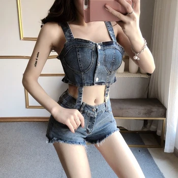 2020 New Women Summer Sexy Single Breasted Strap Vest Tops+Low Waist Denim 2PCS Sets Crop Tank Top Short Jeans Suit Sets TZ119
2020 New Women Summer Sexy Single Breasted Strap Vest Tops+Low Waist Denim 2PCS Sets Crop Tank Top Short Jeans Suit Sets TZ119