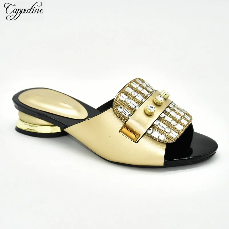 Wholesale price gold African medium heel slipper shoes nice with stone for party 88-6,heel height 4cm
Wholesale price gold African medium heel slipper shoes nice with stone for party 88-6,heel height 4cm