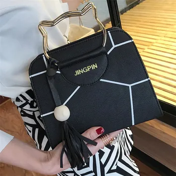 Women bag 2020 new mini cat metal ring portable small square bag shoulder messenger bag
Women bag 2020 new mini cat metal ring portable small square bag shoulder messenger bag