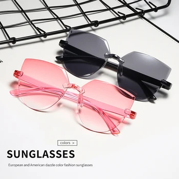 Frameless One-piece Jelly Transparent Sunglasses European and American Candy-colored Cat Eye Integrated Ocean Sunglasses
Frameless One-piece Jelly Transparent Sunglasses European and American Candy-colored Cat Eye Integrated Ocean Sunglasses