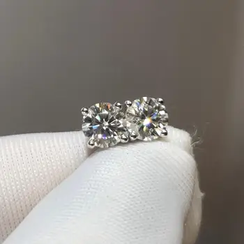 100% 18K White Gold Moissanite Earrings Brilliant Cut 0.5 Carat D Color VVS1 Diamond Stud Earrings for Women Gemstone Jewelry
100% 18K White Gold Moissanite Earrings Brilliant Cut 0.5 Carat D Color VVS1 Diamond Stud Earrings for Women Gemstone Jewelry