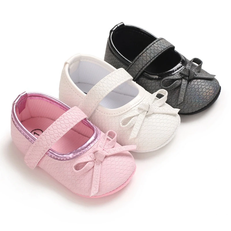 Lovely Baby Girls Walking Shoes Bow PU Princess Shoes Non-slip Soft Bottom Step Front Shoes 0-18M Soft Sole Casual Baby Shoes
Lovely Baby Girls Walking Shoes Bow PU Princess Shoes Non-slip Soft Bottom Step Front Shoes 0-18M Soft Sole Casual Baby Shoes