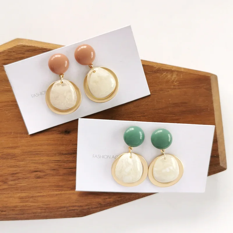 Beautiful Coffee Round Pattern Clip on Earrings No Pierced Street Snap Fashion Charm Earrings
Beautiful Coffee Round Pattern Clip on Earrings No Pierced Street Snap Fashion Charm Earrings