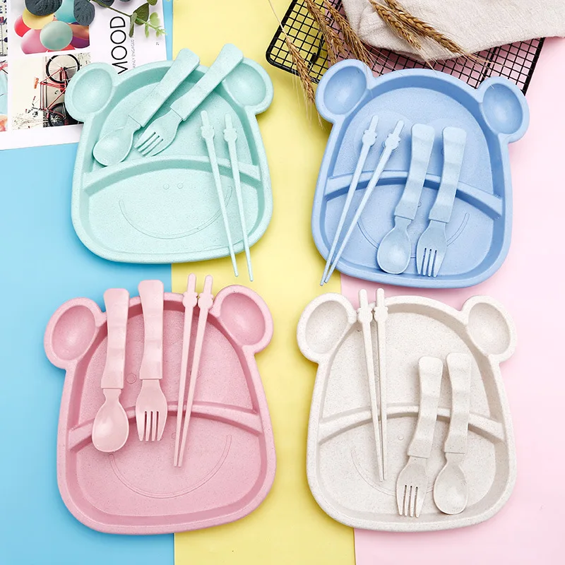 4Pcs/Set Baby Tableware Cute Cartoon Bear Feeding Dishes Kids Fruit Plates Dinner Bowl Spoon Fork Children Training Dinnerware
4Pcs/Set Baby Tableware Cute Cartoon Bear Feeding Dishes Kids Fruit Plates Dinner Bowl Spoon Fork Children Training Dinnerware