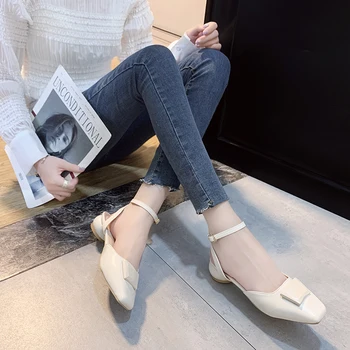 2020 spring and autumn Baotou bandage Roman sandals female square head simple low heel Baotou single shoes sandals Z709
2020 spring and autumn Baotou bandage Roman sandals female square head simple low heel Baotou single shoes sandals Z709