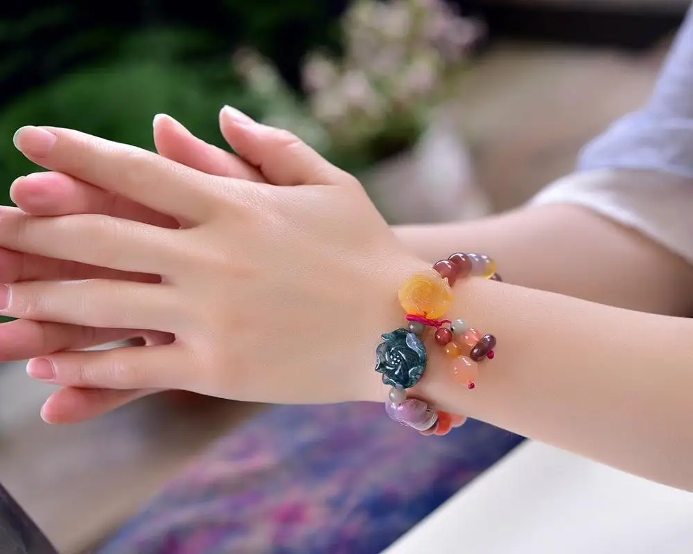 A gift from nature, natural color multicolored agate round bead bracelet, carved peony flower design collection Women's health
A gift from nature, natural color multicolored agate round bead bracelet, carved peony flower design collection Women's health