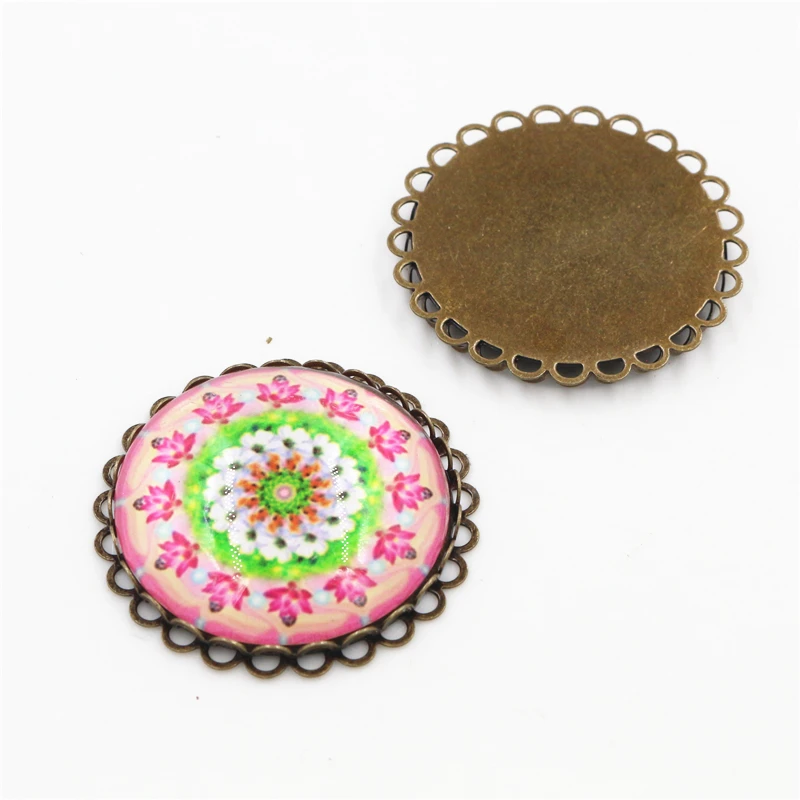 10pcs 30mm Inner Size Bronze Color Plated Brass Material Classic Style Cabochon Base Setting Charms Pendant- R1-37
10pcs 30mm Inner Size Bronze Color Plated Brass Material Classic Style Cabochon Base Setting Charms Pendant- R1-37