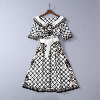 Spring 2020 for European and American women's wear Five - minute sleeve and one - word collar Vintage plaid prints Fashion dress
Spring 2020 for European and American women's wear Five - minute sleeve and one - word collar Vintage plaid prints Fashion dress