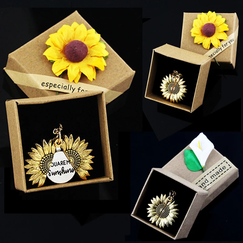 Dropshipping You Are My Sunshine Open Locket Sunflower Pendant Necklace Gold/SilverCustom Double-layer Engraved Letter Necklaces
Dropshipping You Are My Sunshine Open Locket Sunflower Pendant Necklace Gold/SilverCustom Double-layer Engraved Letter Necklaces