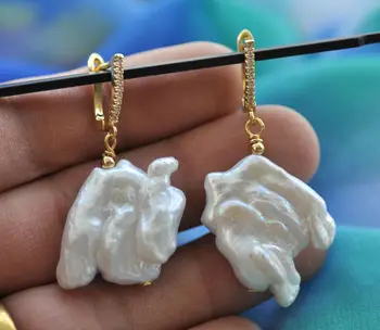 27mm White Baroque Coin KESHI Pearl CZ Dangle Earrings
27mm White Baroque Coin KESHI Pearl CZ Dangle Earrings