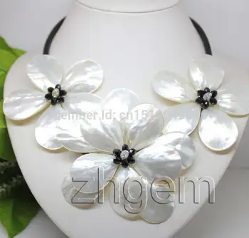 Jewelry Free Shipping White mother of pearl MOP shell flower black glass pendant necklace 18" long
Jewelry Free Shipping White mother of pearl MOP shell flower black glass pendant necklace 18" long