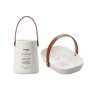 2x Unique Chic Nordic Ceramics Storage Jar Bottle with Leather Handle Minimalist Desk Storage Bottle Organizer F & D
2x Unique Chic Nordic Ceramics Storage Jar Bottle with Leather Handle Minimalist Desk Storage Bottle Organizer F & D