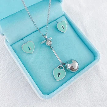 New Fashion Brand Love Enamel Stainless Steel Necklace Jewelry Heart Pendant Gold Chain For Women Accessories Gift
New Fashion Brand Love Enamel Stainless Steel Necklace Jewelry Heart Pendant Gold Chain For Women Accessories Gift