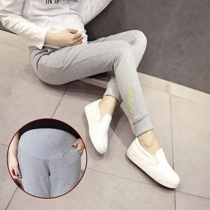 Pregnant Women Pants 2019 Spring Casual Pregnant Women Pants Fashion Cotton Embroidery Sports Harem Pants Pregnant Women Abdomin
Pregnant Women Pants 2019 Spring Casual Pregnant Women Pants Fashion Cotton Embroidery Sports Harem Pants Pregnant Women Abdomin