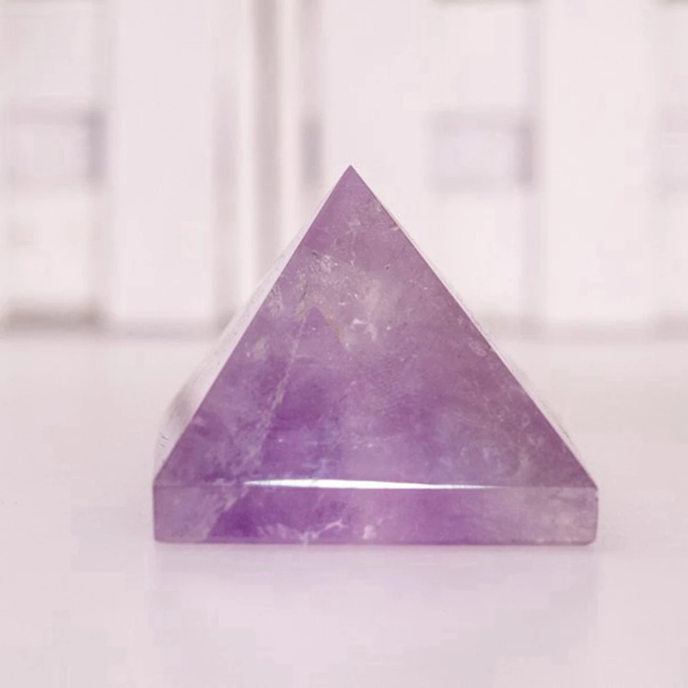 Натуральный пирамида из аметиста обработки камня с украшением в виде кристаллов