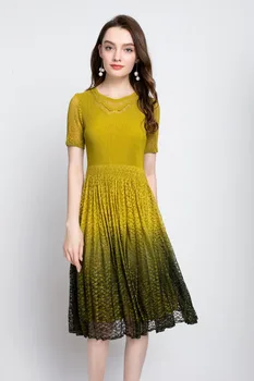 Autumn Women Pleated Dress Tidal Fashion New Lace Loose Dress 
Autumn Women Pleated Dress Tidal Fashion New Lace Loose Dress