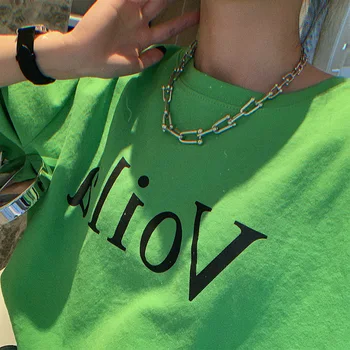 HUANZHI New Minimalist Punk U Type Buckle Interlocking Metal Hip Hop Short Chain Necklace for Women Girls Party Jewelry
HUANZHI New Minimalist Punk U Type Buckle Interlocking Metal Hip Hop Short Chain Necklace for Women Girls Party Jewelry