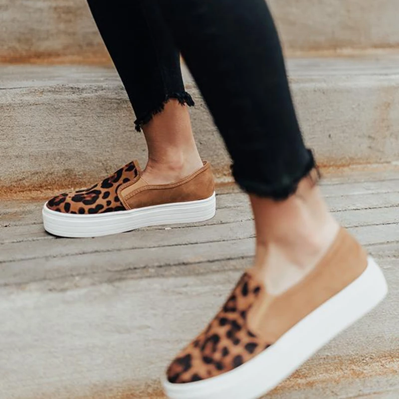Puimentiua Women flat shoes 2019 new female leopard snake loafers soft bottom one pedal lazy shoes women slip on flats
Puimentiua Women flat shoes 2019 new female leopard snake loafers soft bottom one pedal lazy shoes women slip on flats