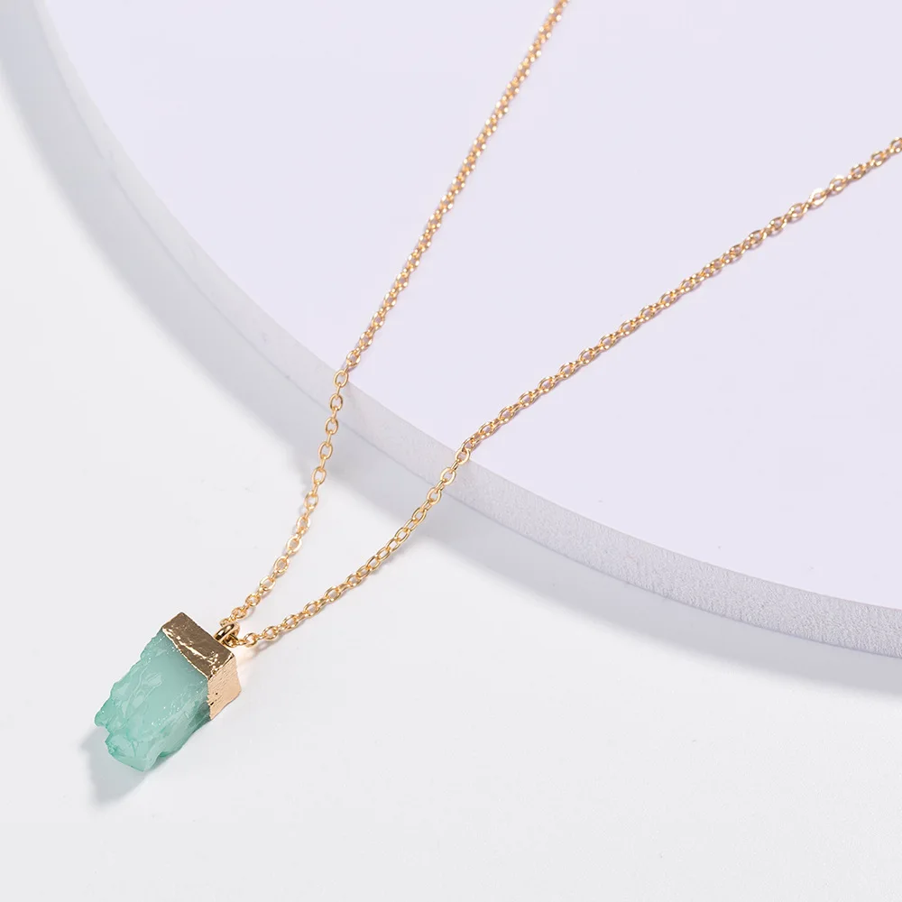 European And American New Multi Layer Wild Green Imitation Natural Stone Necklace
European And American New Multi Layer Wild Green Imitation Natural Stone Necklace