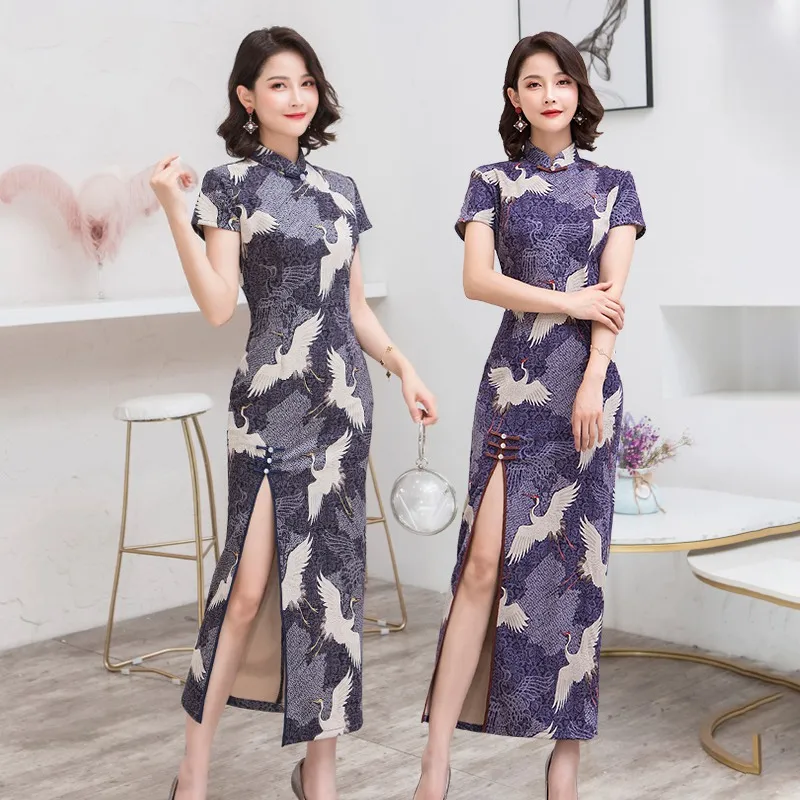 Shanghai Story Suede Fabric Chinese Traditional Dresses Long Cheongsam Short Sleeve Sexy high split Qipao 2 Color 
Shanghai Story Suede Fabric Chinese Traditional Dresses Long Cheongsam Short Sleeve Sexy high split Qipao 2 Color
