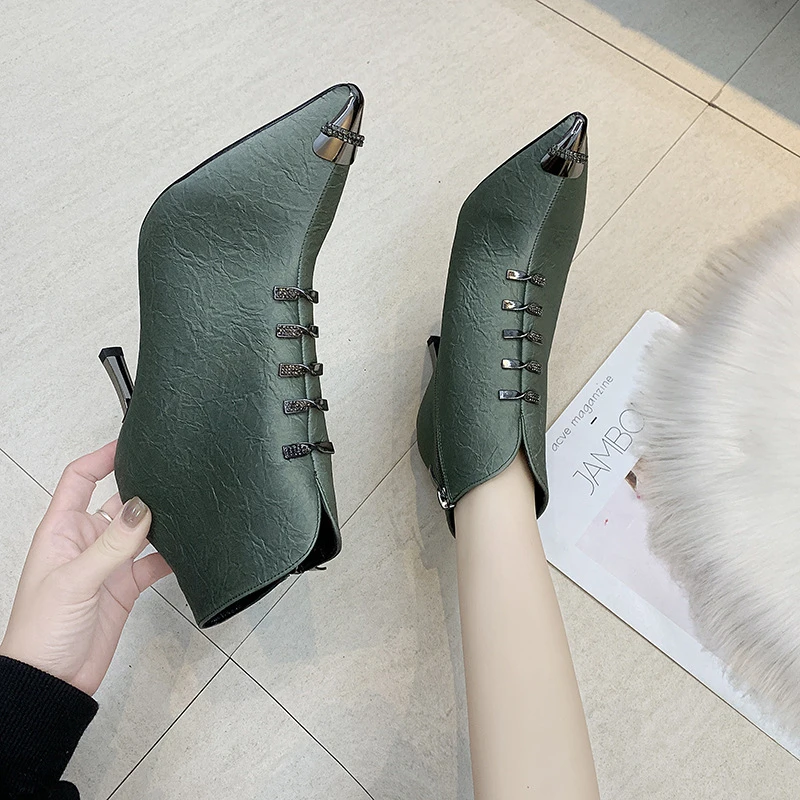 Boots Woman 2020 Spring Autumn Ankle Boots Women Thin Heel Zipper Casual Female Shoes Leather Boots Botas Mujer Zenske patike
Boots Woman 2020 Spring Autumn Ankle Boots Women Thin Heel Zipper Casual Female Shoes Leather Boots Botas Mujer Zenske patike