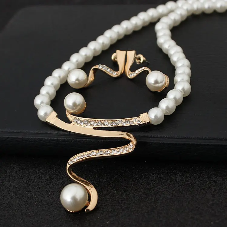 Europe And America Popular Bride Sets of Chain Man-made Diamond Pearl Party Wedding Dress Jewelry Set Yiwu Small Commodity
Europe And America Popular Bride Sets of Chain Man-made Diamond Pearl Party Wedding Dress Jewelry Set Yiwu Small Commodity