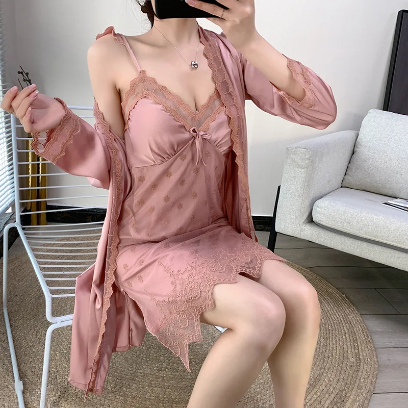 2021 New Nightgown Women 2PCS Robe Set Satin Kimono Bathrobe Gown Sexy Intimate Lingerie Lace Patchwork Sleepwear Nightdress
2021 New Nightgown Women 2PCS Robe Set Satin Kimono Bathrobe Gown Sexy Intimate Lingerie Lace Patchwork Sleepwear Nightdress