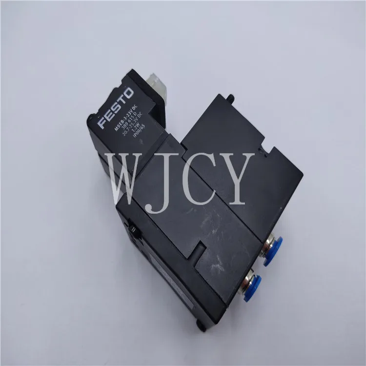 Eidelberg электромагнитный клапан JMEBH-4/2-QS-6-SA M2.184.1131/05 для SM102 CD102 печатная машина M2.184.1131
Eidelberg электромагнитный клапан JMEBH-4/2-QS-6-SA M2.184.1131/05 для SM102 CD102 печатная машина M2.184.1131