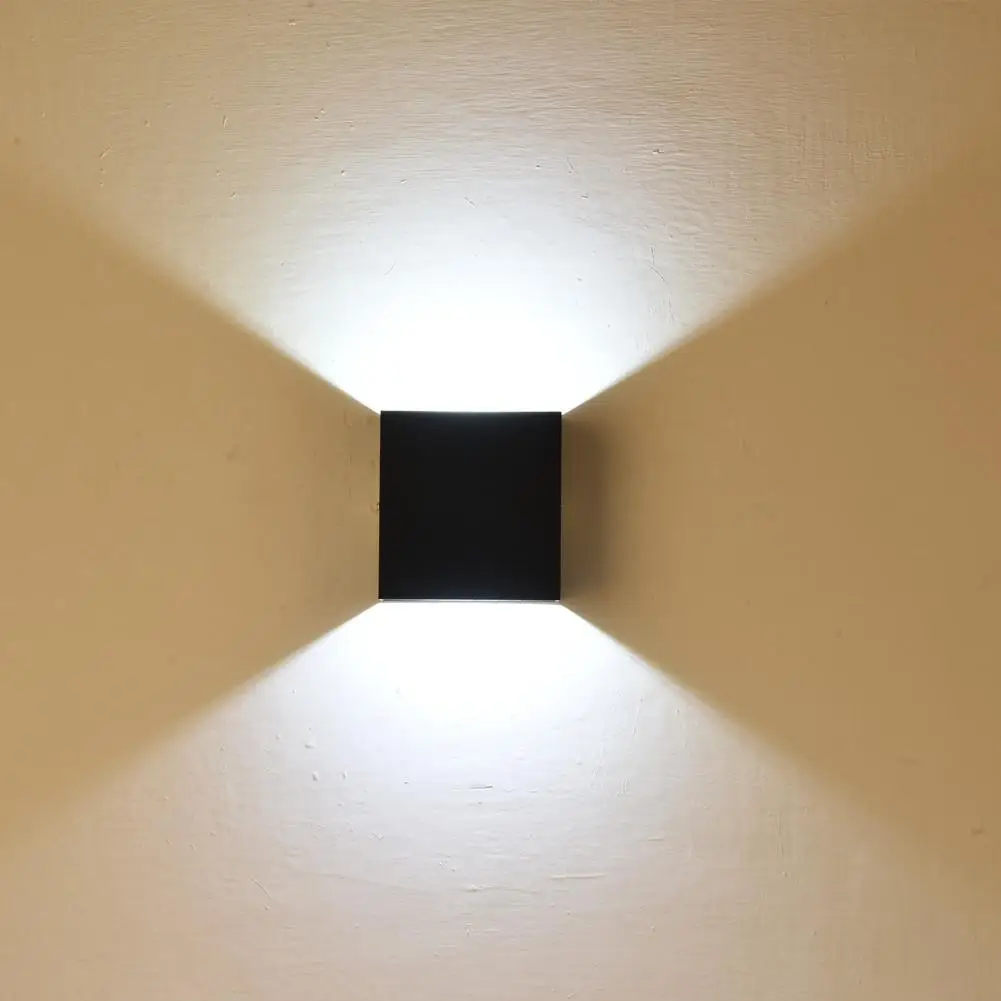 Adjustable 6W LED Wall Lamp AC85-265V COB Waterproof Lamp Bead Aluminum Cube Outdoor Porch Wall Light White/Warm White Light 
Adjustable 6W LED Wall Lamp AC85-265V COB Waterproof Lamp Bead Aluminum Cube Outdoor Porch Wall Light White/Warm White Light