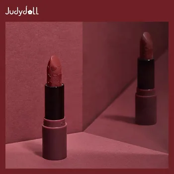 New Lipstick Matte Waterproof Lip Stick 4 Colors Sexy Red Wine Pigment Makeup Matte Lipstick Beauty Lips Cosmetics
New Lipstick Matte Waterproof Lip Stick 4 Colors Sexy Red Wine Pigment Makeup Matte Lipstick Beauty Lips Cosmetics