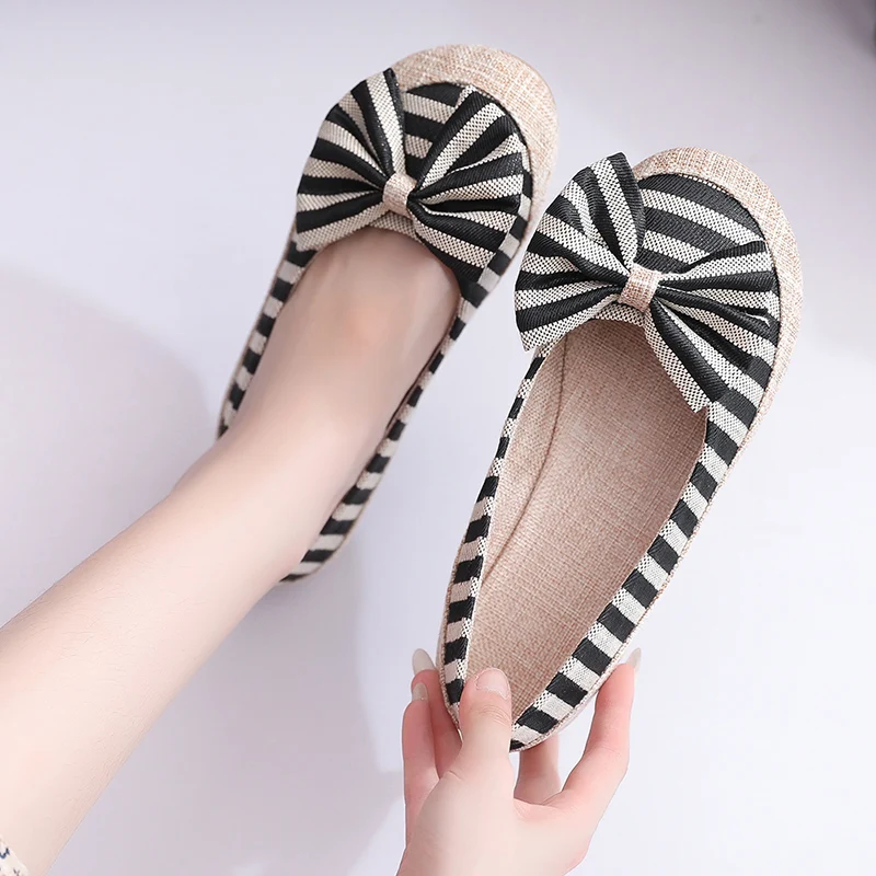 Size 35-40 2019 New Sweet Summer Female Flats Women's Round Toes Low Heels Butterfly-Knot Striped Shoes Woman Cozy Causal Shoes
Size 35-40 2019 New Sweet Summer Female Flats Women's Round Toes Low Heels Butterfly-Knot Striped Shoes Woman Cozy Causal Shoes