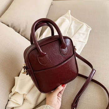 Winter PU women's Messenger bag fashion ladies handle bag new women's shoulder bag party shopper bags for women 2019 girl bag
Winter PU women's Messenger bag fashion ladies handle bag new women's shoulder bag party shopper bags for women 2019 girl bag