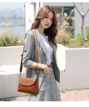 2020 New Style Women's Single-shoulder Crossbody Bag Fashion Casual Mom ruan pi bao Bag Square Sling Bag clutch bags
2020 New Style Women's Single-shoulder Crossbody Bag Fashion Casual Mom ruan pi bao Bag Square Sling Bag clutch bags