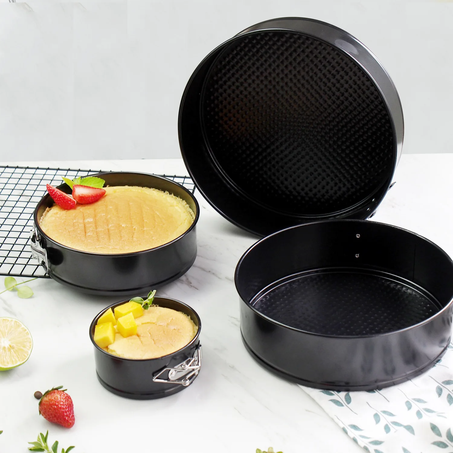 4" 7" 9" 10" Mini Round Heart Metal Cooking Cake Pan Moving Bottom Non-stick Black Cake Baking Mold DIY Cake Decorating Tools
4" 7" 9" 10" Mini Round Heart Metal Cooking Cake Pan Moving Bottom Non-stick Black Cake Baking Mold DIY Cake Decorating Tools