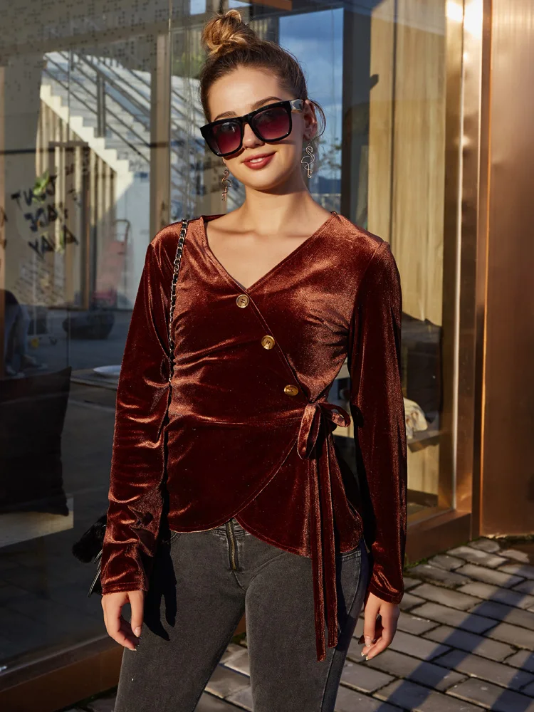 Spring Autumn Velvet Solid Color T-shirt Fashion Wild V Neck Button Long Sleeve Bottoming Velour Top For Women
Spring Autumn Velvet Solid Color T-shirt Fashion Wild V Neck Button Long Sleeve Bottoming Velour Top For Women