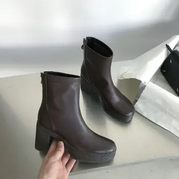 Genuine Leather Women Ankle Boots Autumn Winter thick High Heels Shoes Woman Platforms square Toe Sexy Night Club Boots
Genuine Leather Women Ankle Boots Autumn Winter thick High Heels Shoes Woman Platforms square Toe Sexy Night Club Boots