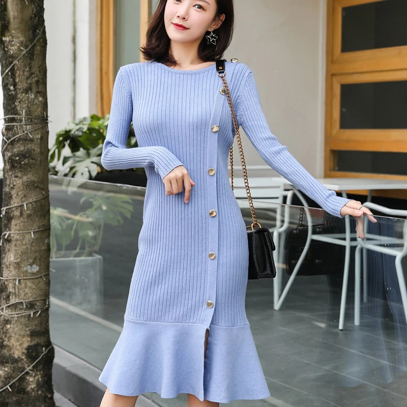 Spot photo of new Korean version mid-long knitted sweater skirt with buttocks and fish tail dress in autumn and winter of 2019
Spot photo of new Korean version mid-long knitted sweater skirt with buttocks and fish tail dress in autumn and winter of 2019