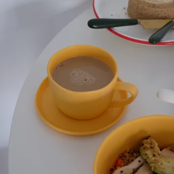 Nordic Ceramic Bone China Coffee Cup With Spoon Office Afternoon Tea Cups High Quality Home Espresso Ceramic Cups BA60BYD
Nordic Ceramic Bone China Coffee Cup With Spoon Office Afternoon Tea Cups High Quality Home Espresso Ceramic Cups BA60BYD