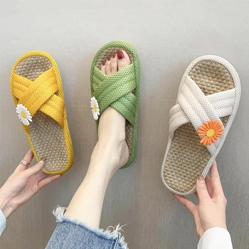Summer Home Women Slippers Breathable Hemp Indoor Non Slip Bathroom Slippers Fashion Flower Flat Women Slides Indoor Slippers 
Summer Home Women Slippers Breathable Hemp Indoor Non Slip Bathroom Slippers Fashion Flower Flat Women Slides Indoor Slippers