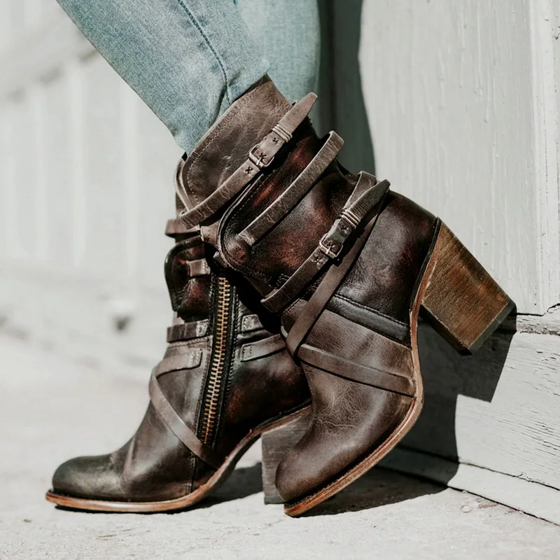 Women Pointed toe High Heel Boots Shoes Multi-layer Buckle Back Zipper Solid Color Retro Fashion New Fashion Style
Women Pointed toe High Heel Boots Shoes Multi-layer Buckle Back Zipper Solid Color Retro Fashion New Fashion Style