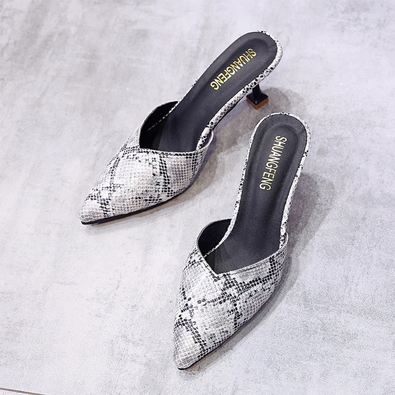 Summer Snakeskin High Heel Slippers Sexy Pointed Toe Mules Shoes Women Fashion Elegant Slip On Leather Slippers Plus Size 35-42
Summer Snakeskin High Heel Slippers Sexy Pointed Toe Mules Shoes Women Fashion Elegant Slip On Leather Slippers Plus Size 35-42
