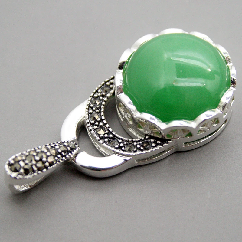 charmming Women's Natural Green jade 925 Silver Sterling Marcasite Pendant 4x2cm 
charmming Women's Natural Green jade 925 Silver Sterling Marcasite Pendant 4x2cm