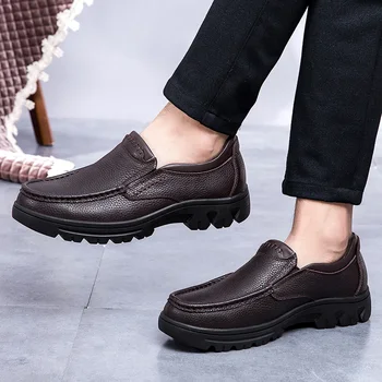 Plus Size Men shoes Top Quality Genuine Leather Slip-On flat Shoes Comfortable Fashion Platform Casual Men Shoes 
Plus Size Men shoes Top Quality Genuine Leather Slip-On flat Shoes Comfortable Fashion Platform Casual Men Shoes